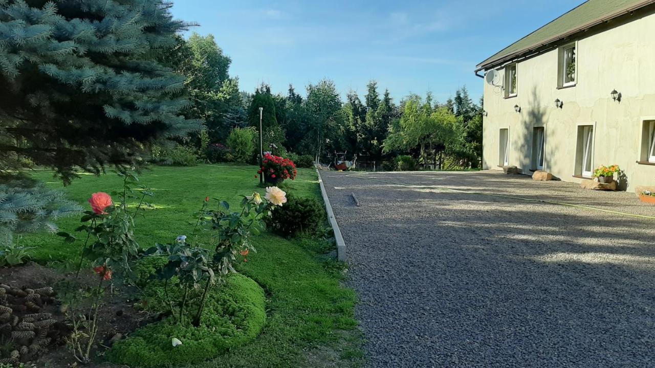 Noclegi U Przewodnikow - Zwiedzaczek Lubawka Buitenkant foto