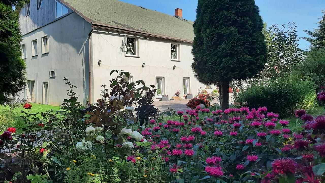 Noclegi U Przewodnikow - Zwiedzaczek Lubawka Buitenkant foto