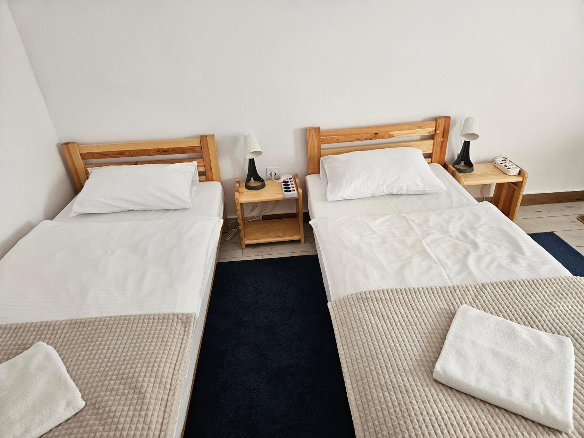 Noclegi U Przewodnikow - Zwiedzaczek Lubawka Kamer foto