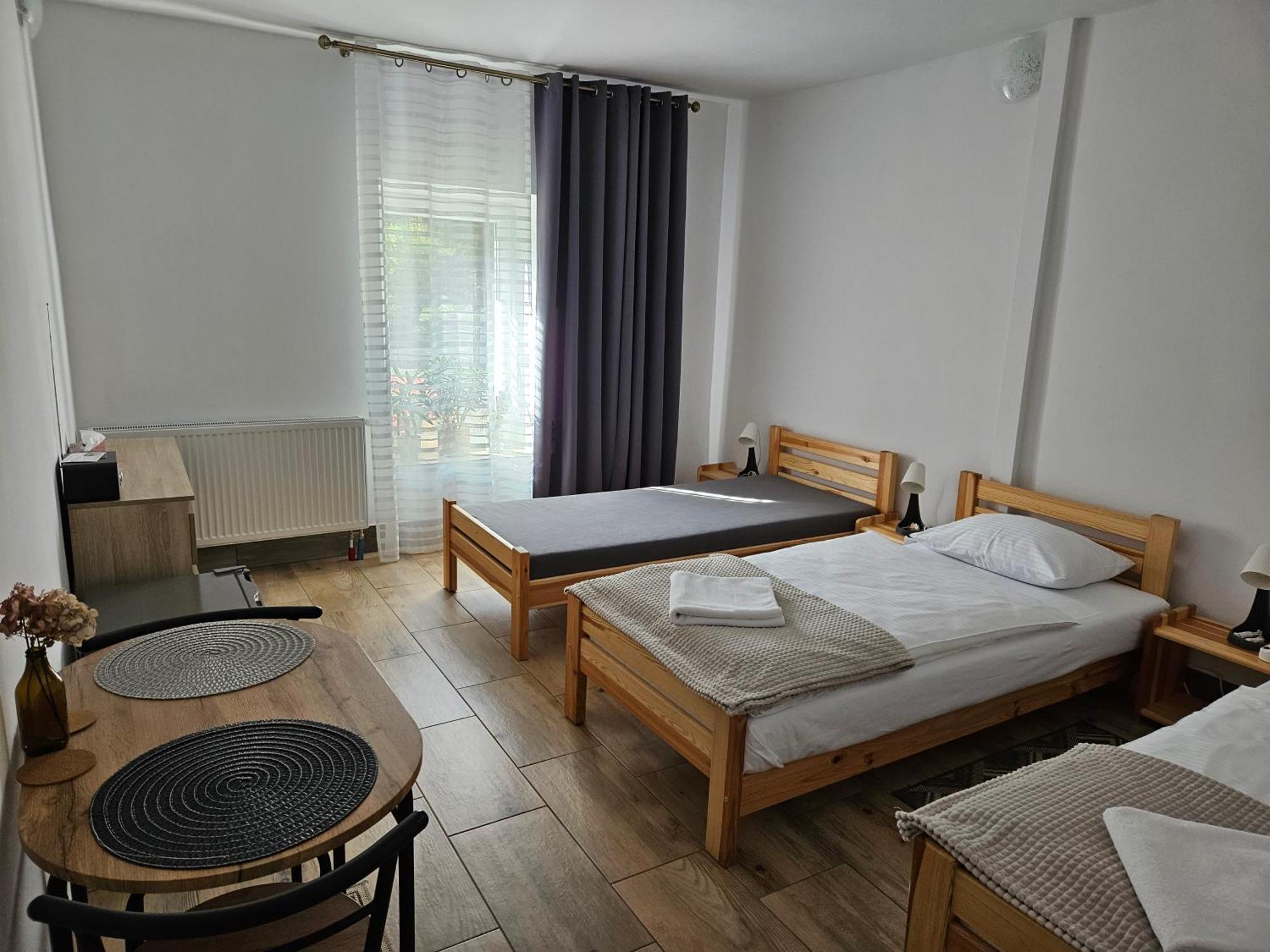 Noclegi U Przewodnikow - Zwiedzaczek Lubawka Kamer foto