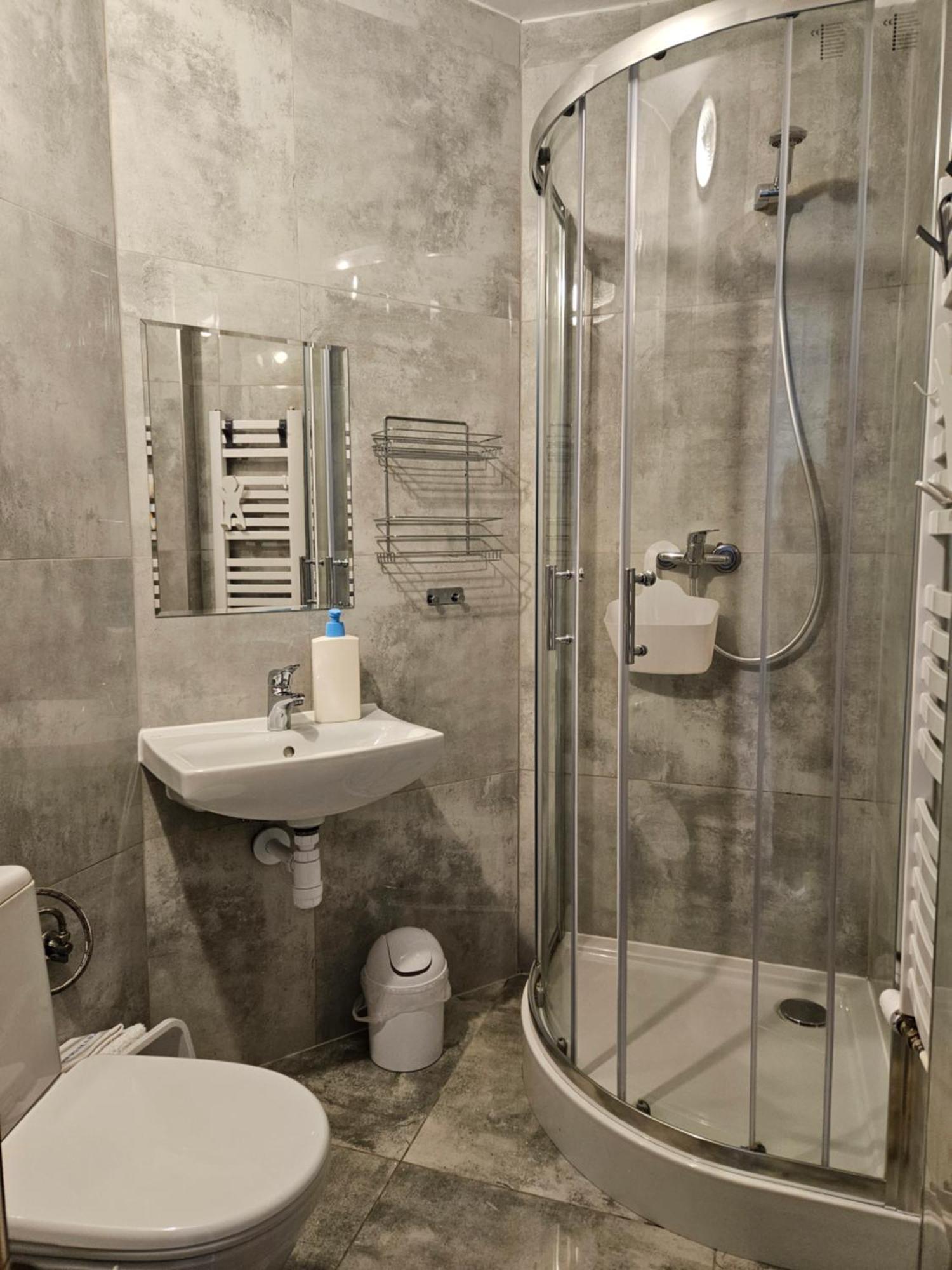 Noclegi U Przewodnikow - Zwiedzaczek Lubawka Kamer foto